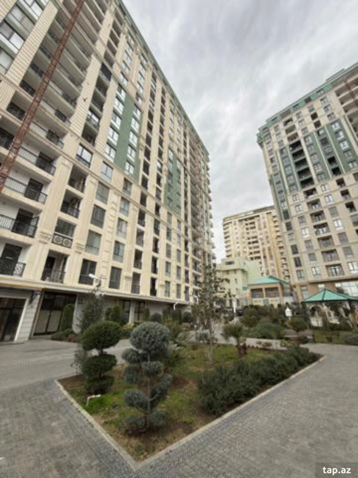 Kirayə verilir 2 otaqlı yeni tikili 60 m²