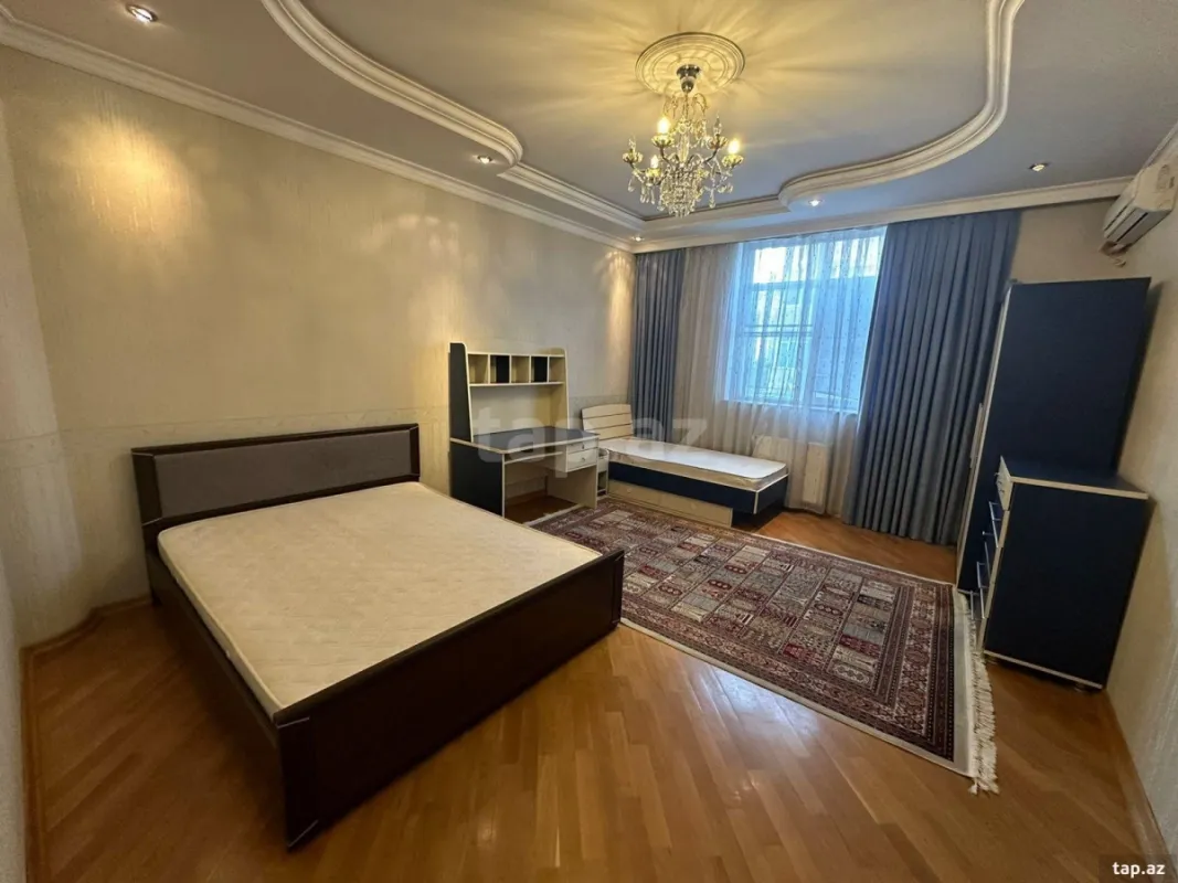 Kirayə verilir 3 otaqlı yeni tikili 168 m²