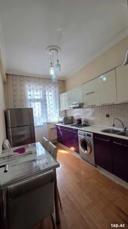 Kirayə verilir 2 otaqlı yeni tikili 70 m²