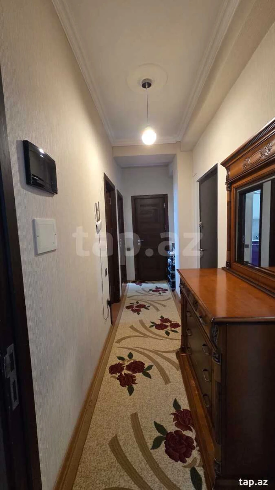 Kirayə verilir 2 otaqlı yeni tikili 70 m²