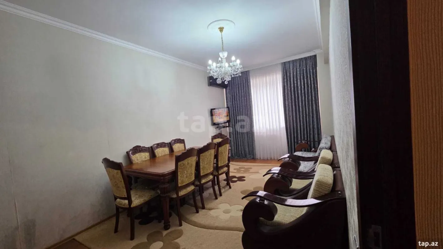 Kirayə verilir 2 otaqlı yeni tikili 70 m²