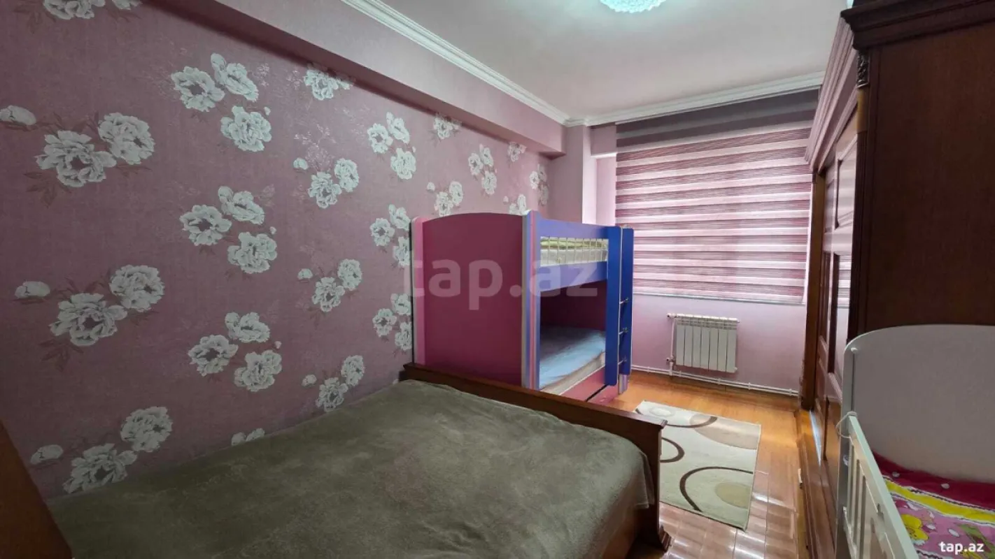 Kirayə verilir 2 otaqlı yeni tikili 70 m²