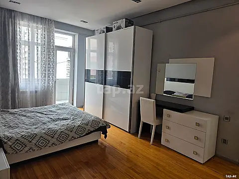 Kirayə verilir 2 otaqlı yeni tikili 70 m²