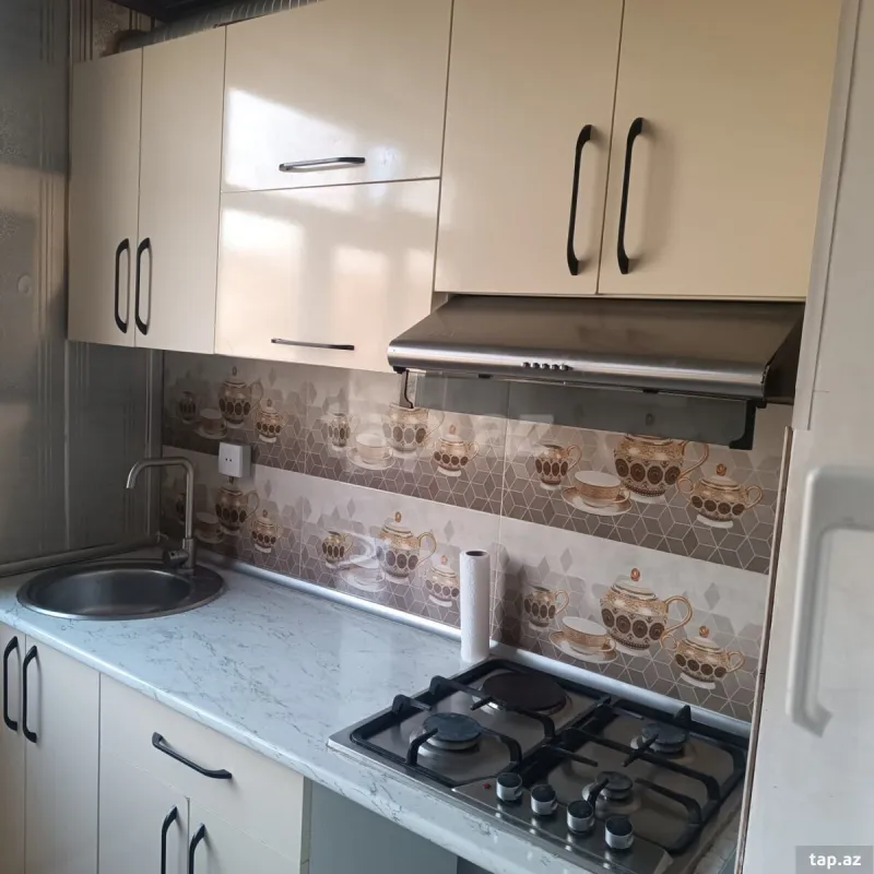 Kirayə verilir 2 otaqlı yeni tikili 45 m²