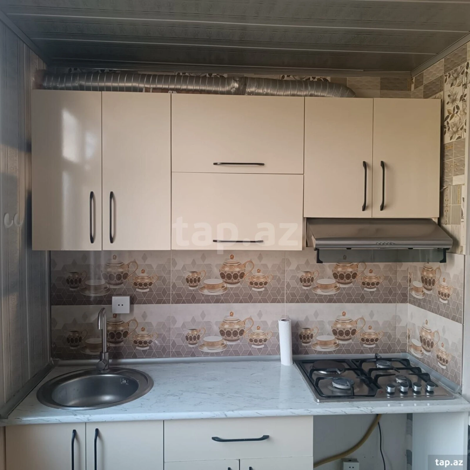 Kirayə verilir 2 otaqlı yeni tikili 45 m²