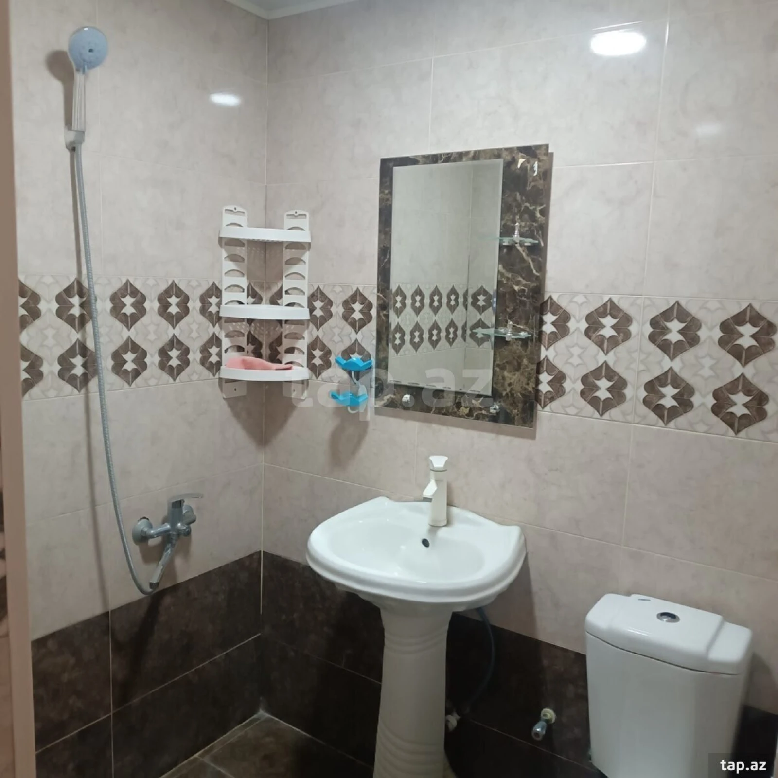 Kirayə verilir 2 otaqlı yeni tikili 45 m²