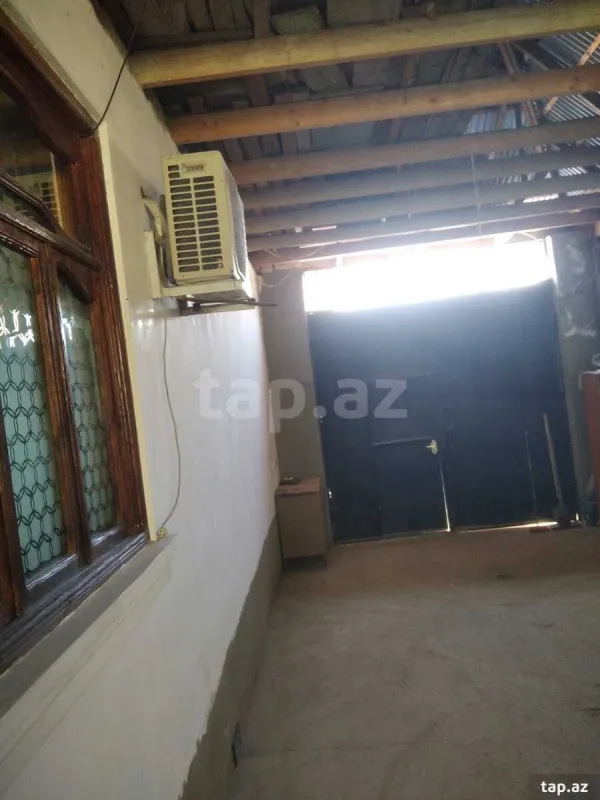 Satılır 3 otaqlı həyət evi 100 m²