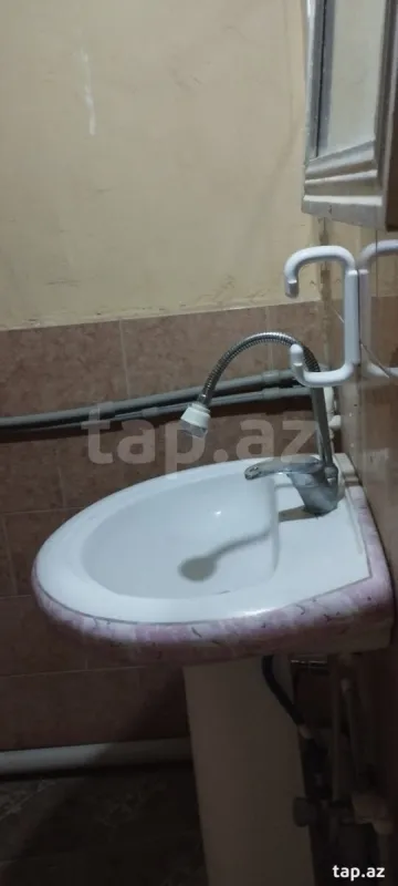 Kirayə verilir 4 otaqlı həyət evi 200 m²