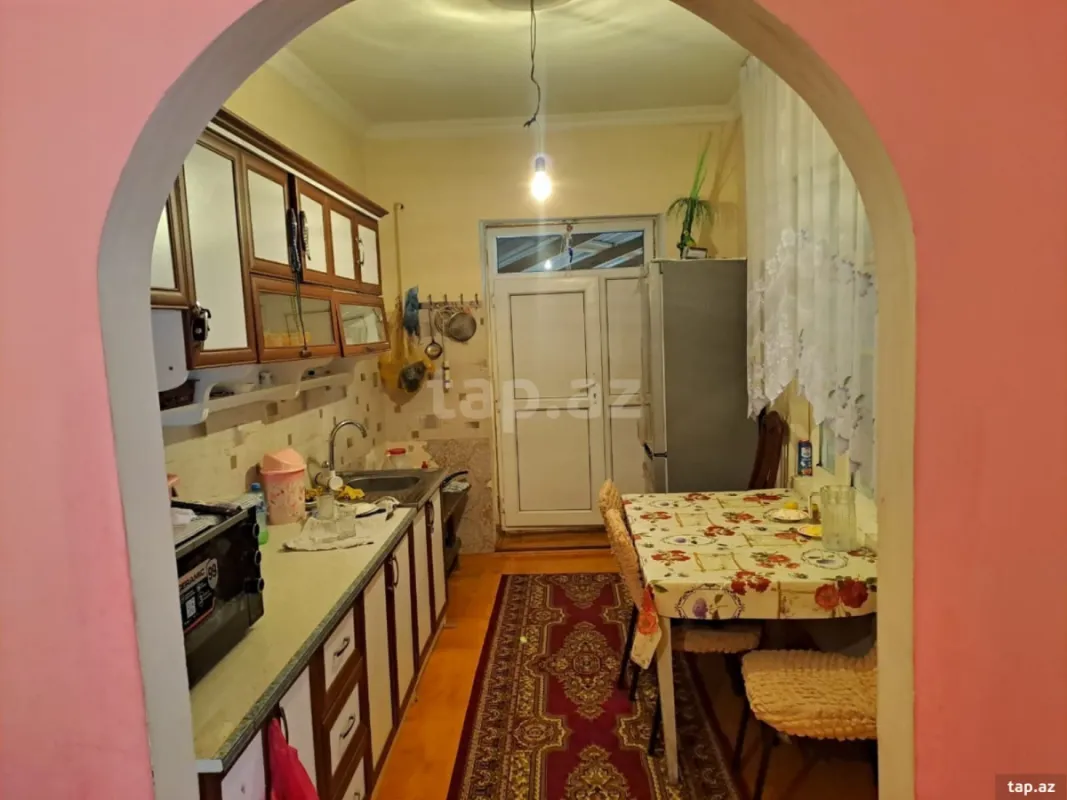 Kirayə verilir 4 otaqlı həyət evi 200 m²