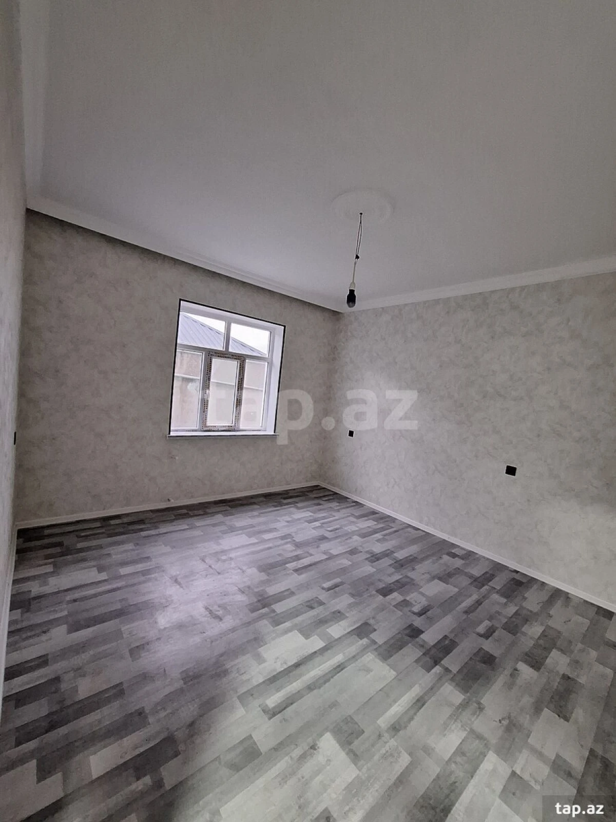 Satılır 5 otaqlı həyət evi 100 m²
