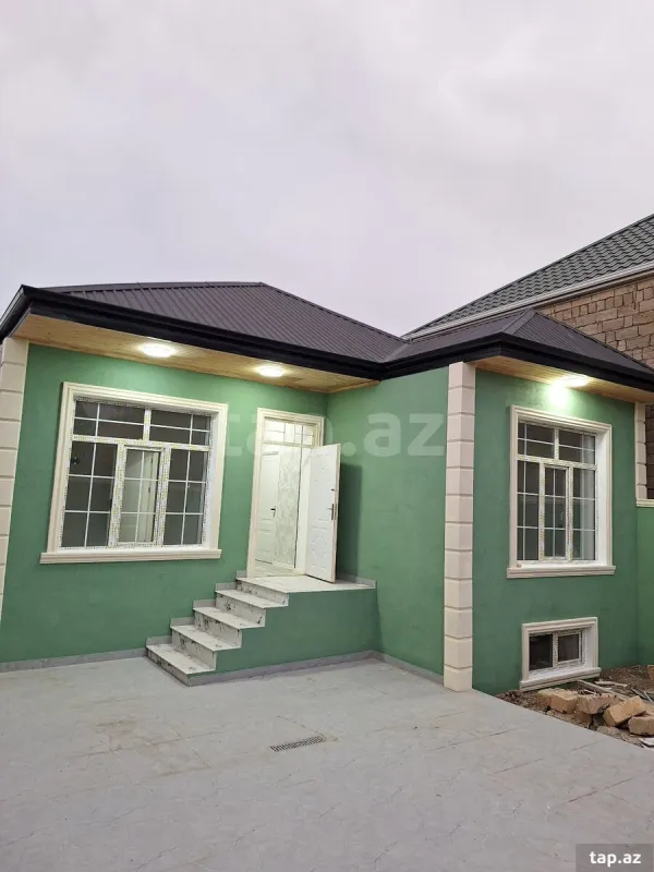 Satılır 5 otaqlı həyət evi 100 m²