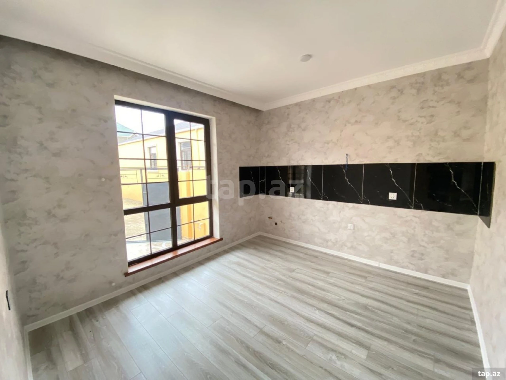 Satılır 4 otaqlı həyət evi 90 m²