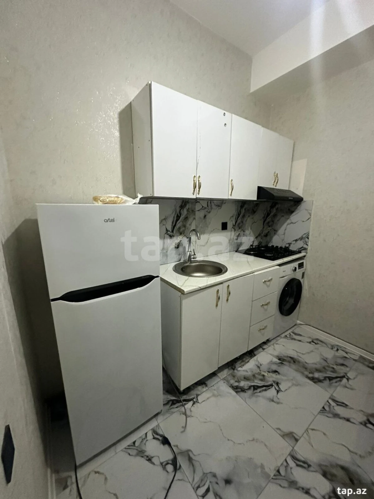 Kirayə verilir 2 otaqlı yeni tikili 45 m²