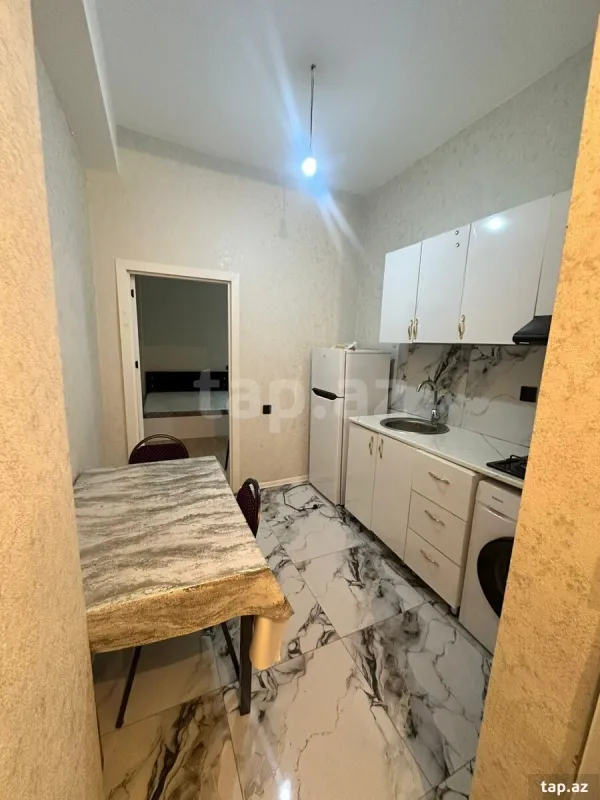 Kirayə verilir 2 otaqlı yeni tikili 45 m²