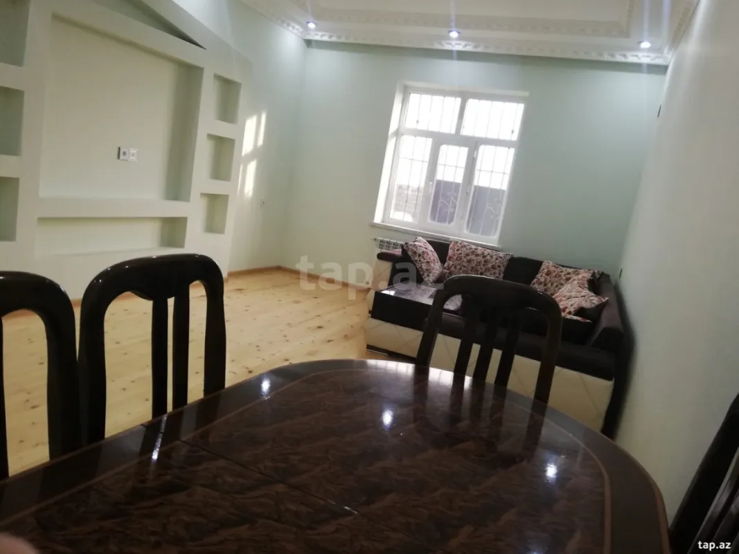 Satılır 4 otaqlı həyət evi 90 m²