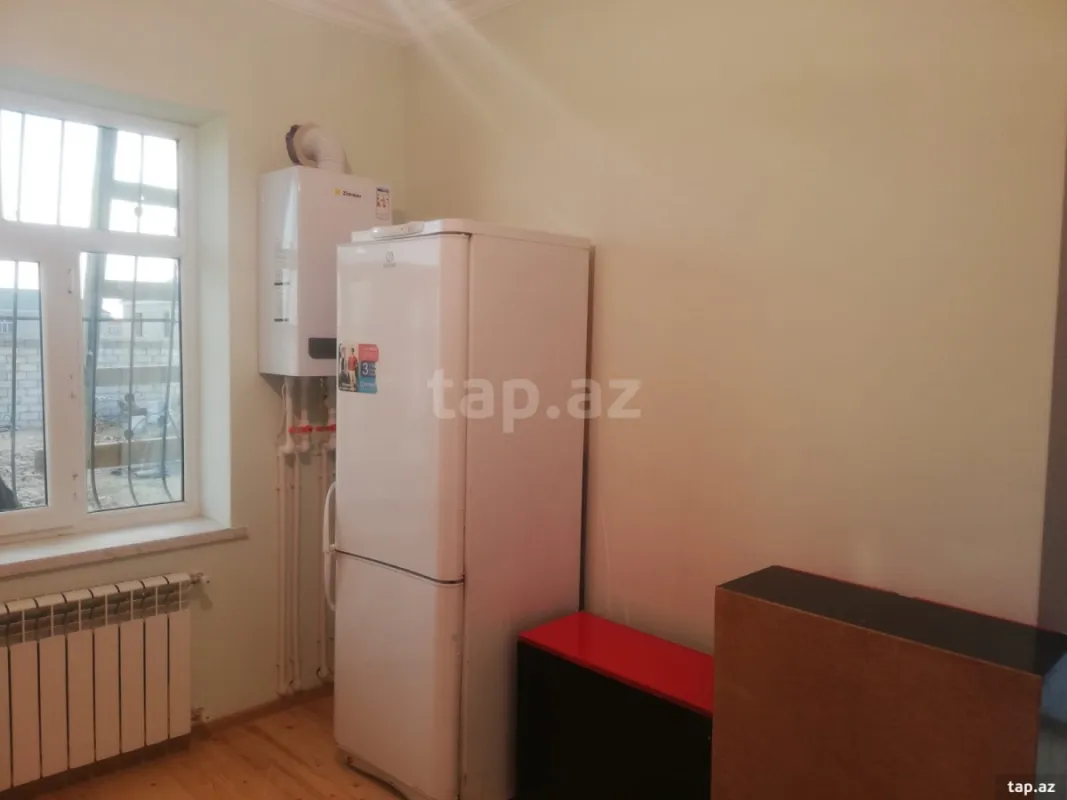 Satılır 4 otaqlı həyət evi 90 m²