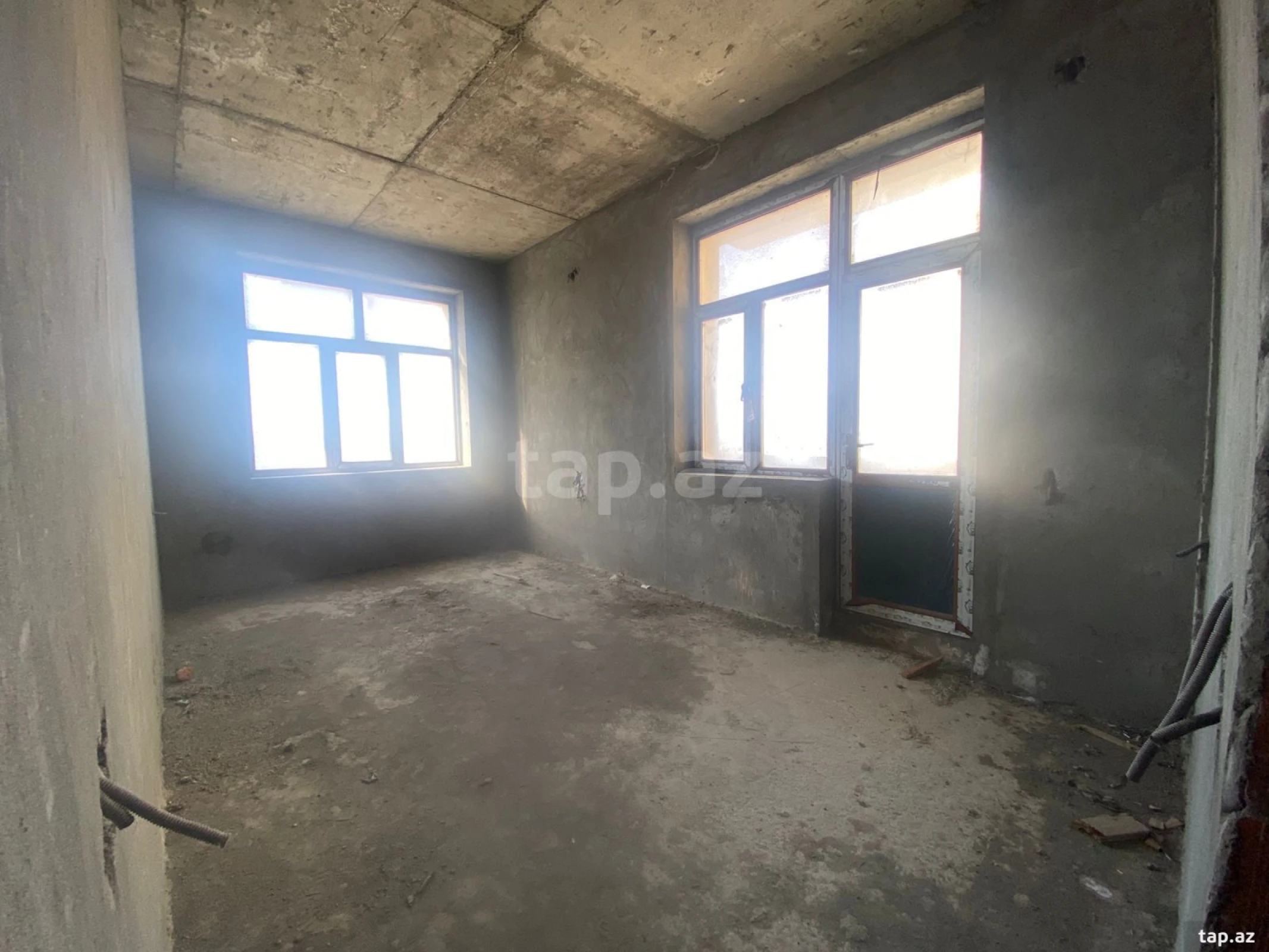 Satılır 2 otaqlı yeni tikili 91 m²