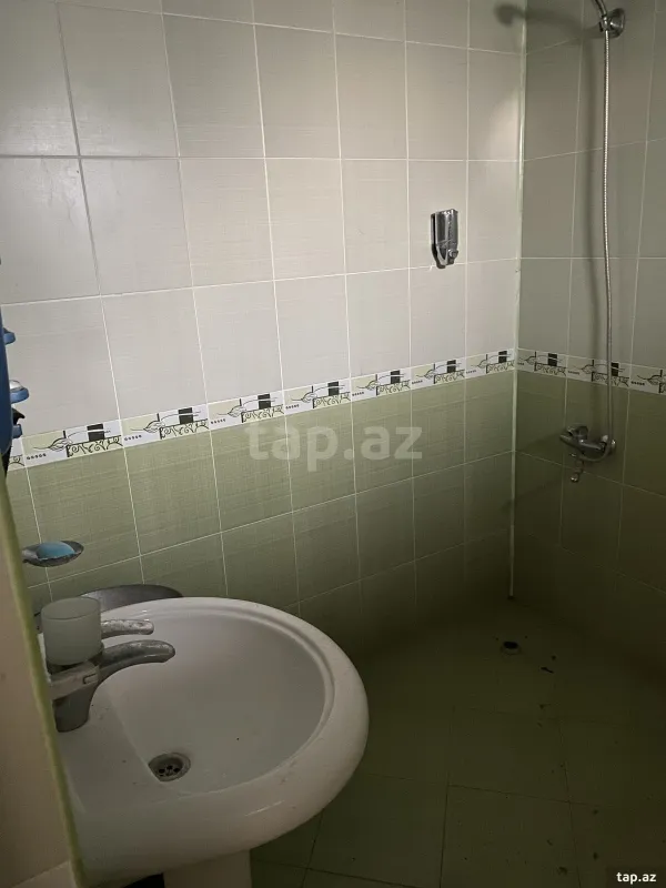 Satılır 4 otaqlı həyət evi 100 m²