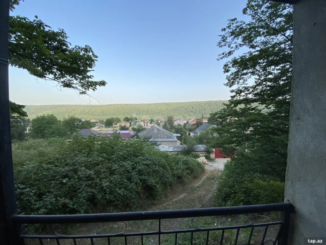 Satılır 4 otaqlı həyət evi 100 m²