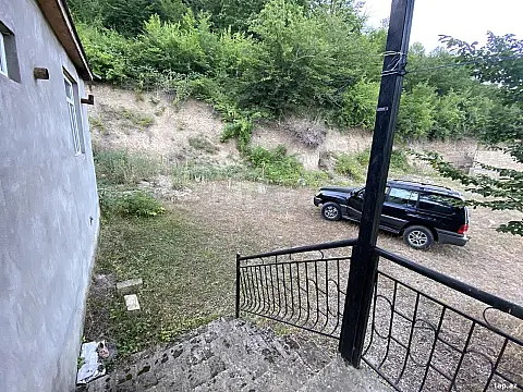 Satılır 4 otaqlı həyət evi 100 m²