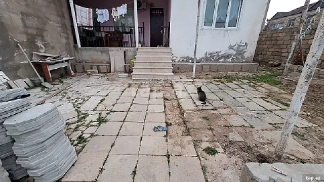 Satılır 4 otaqlı həyət evi 120 m²