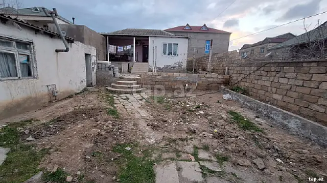 Satılır 4 otaqlı həyət evi 120 m²