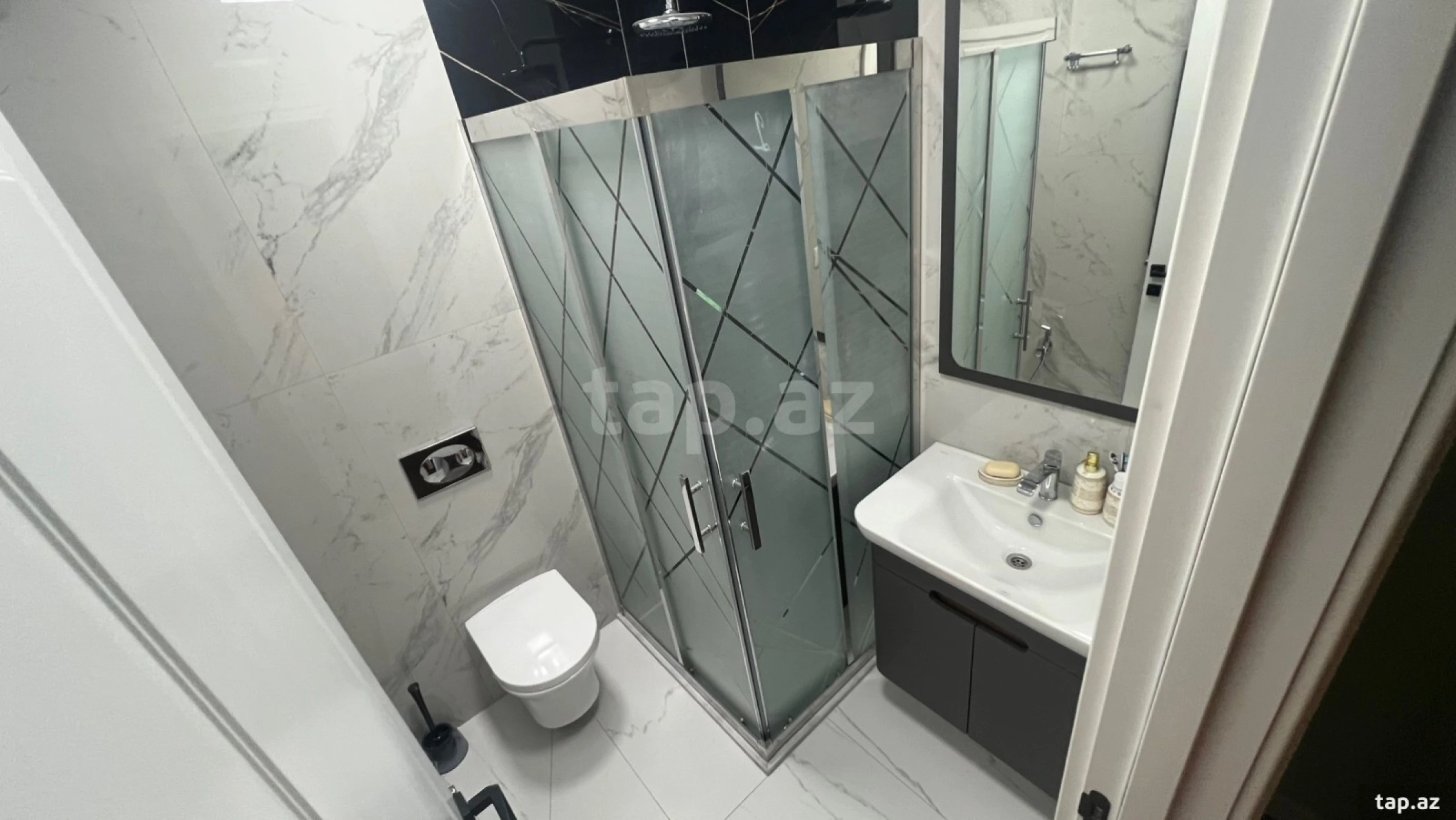 Satılır 3 otaqlı yeni tikili 95 m²