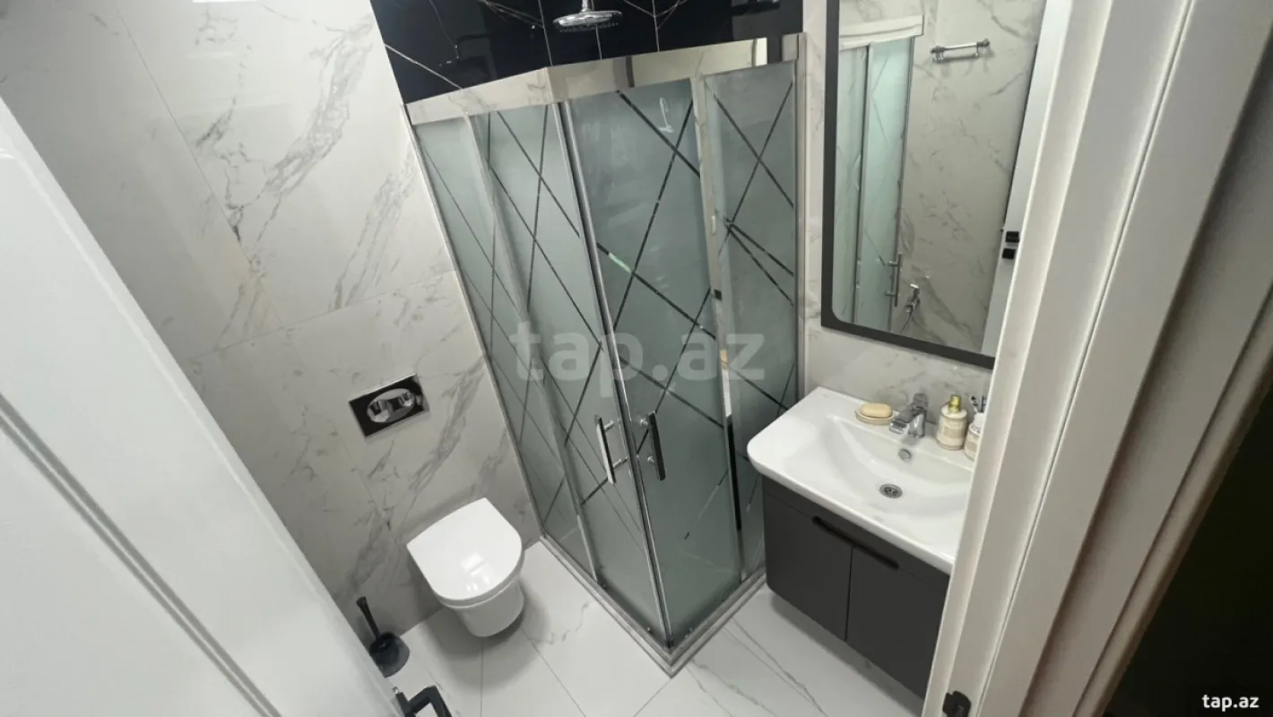 Satılır 3 otaqlı yeni tikili 95 m²