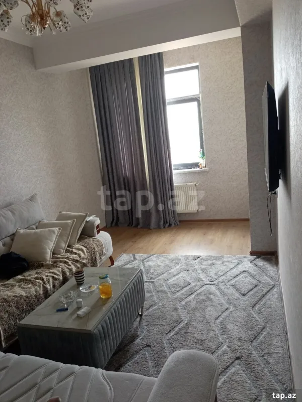 Satılır 2 otaqlı yeni tikili 75 m²