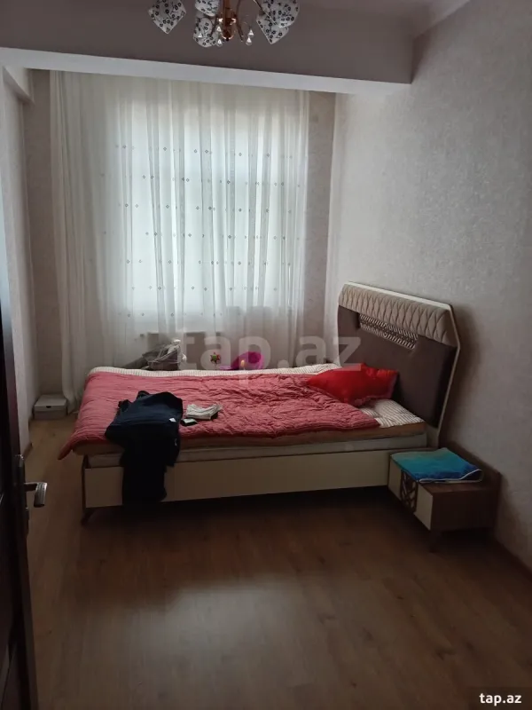 Satılır 2 otaqlı yeni tikili 75 m²