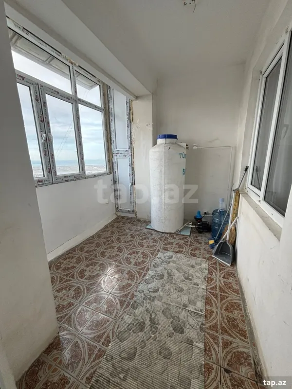 Kirayə verilir 5 otaqlı mənzil 110 m²