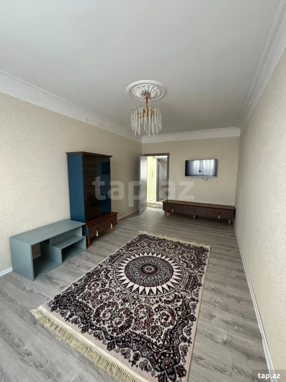 Kirayə verilir 5 otaqlı mənzil 110 m²