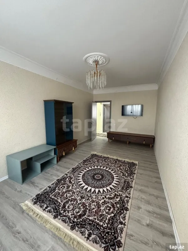 Kirayə verilir 5 otaqlı mənzil 110 m²