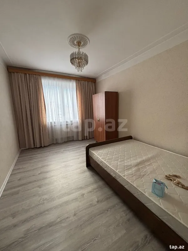 Kirayə verilir 5 otaqlı mənzil 110 m²
