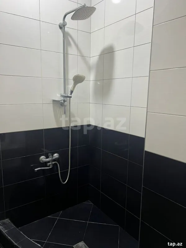 Kirayə verilir 2 otaqlı yeni tikili 72 m²