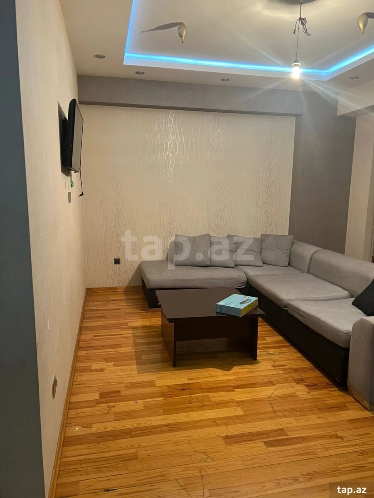 Kirayə verilir 2 otaqlı yeni tikili 72 m²