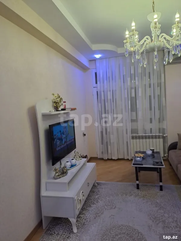 Kirayə verilir 2 otaqlı yeni tikili 55 m²