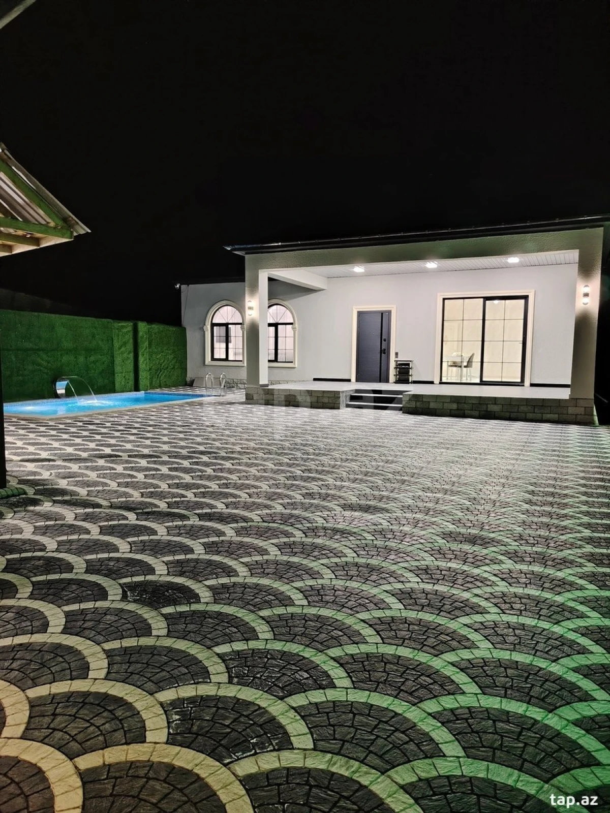 Satılır 4 otaqlı həyət evi 150 m²