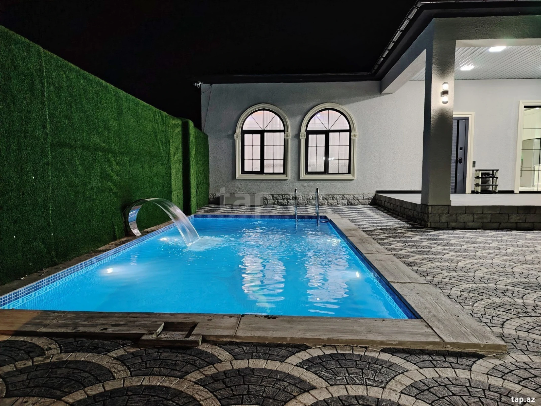 Satılır 5 otaqlı həyət evi 130 m²