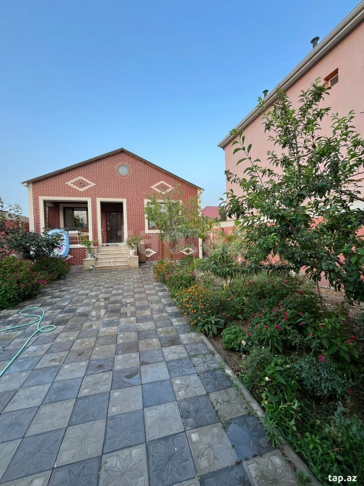 Satılır 4 otaqlı həyət evi 120 m²