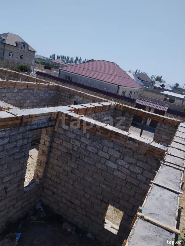 Satılır 4 otaqlı həyət evi 168 m²