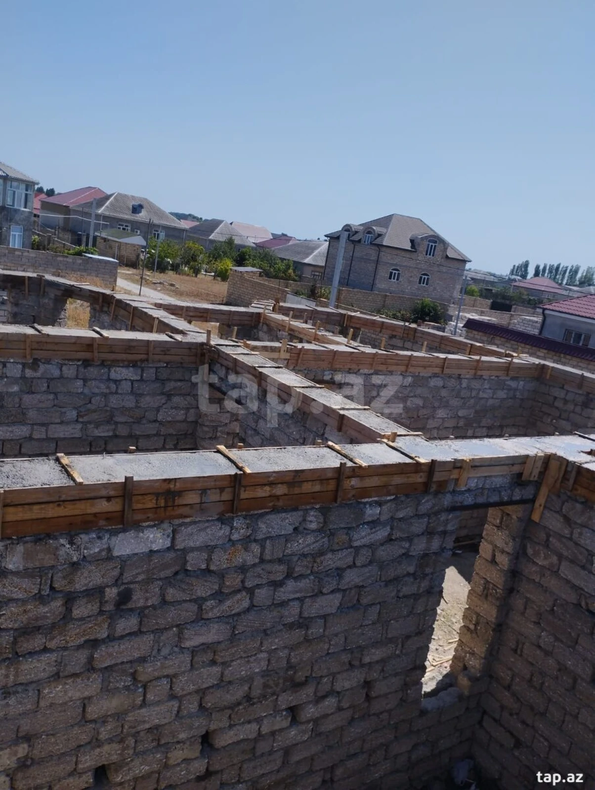 Satılır 4 otaqlı həyət evi 168 m²