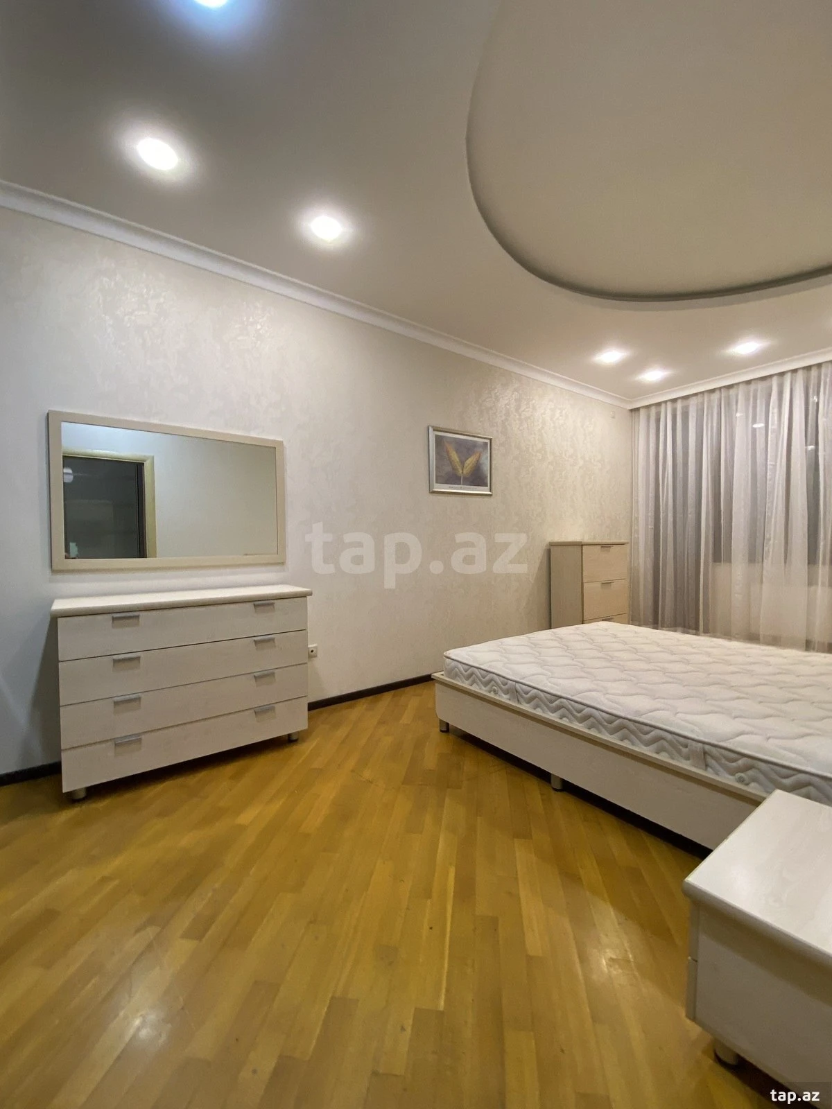 Satılır 2 otaqlı yeni tikili 91 m²