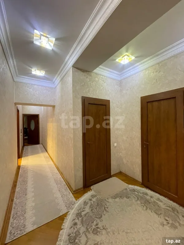 Satılır 2 otaqlı yeni tikili 81 m²