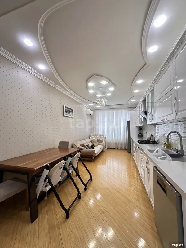 Satılır 4 otaqlı yeni tikili 183 m²