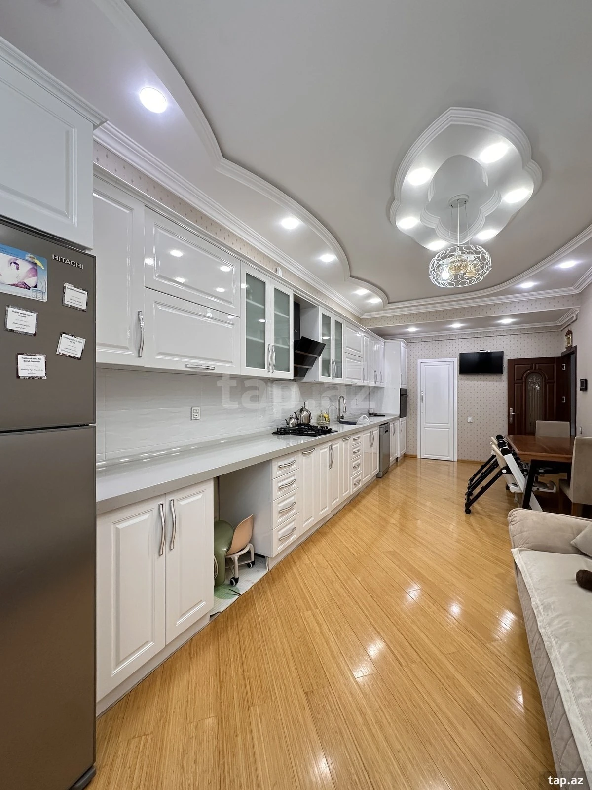 Satılır 4 otaqlı yeni tikili 183 m²