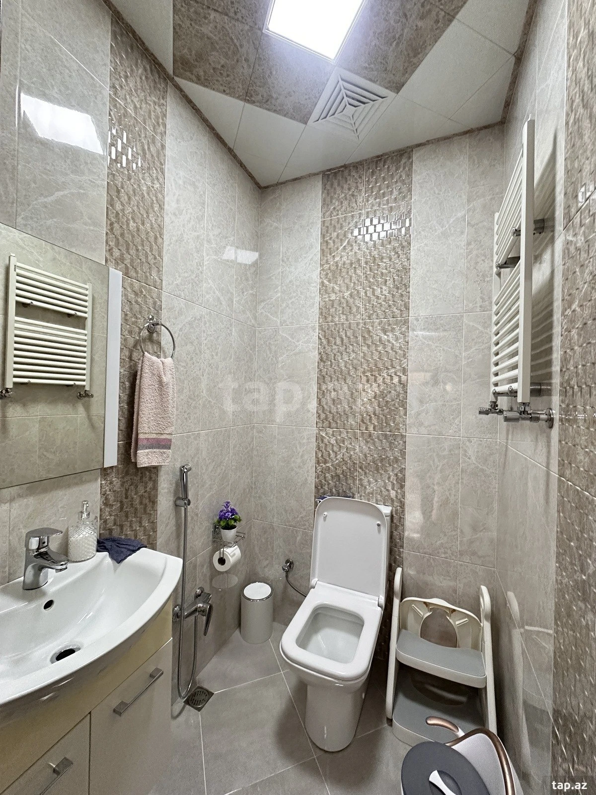 Satılır 4 otaqlı yeni tikili 183 m²