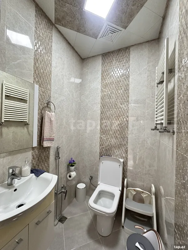 Satılır 4 otaqlı yeni tikili 183 m²