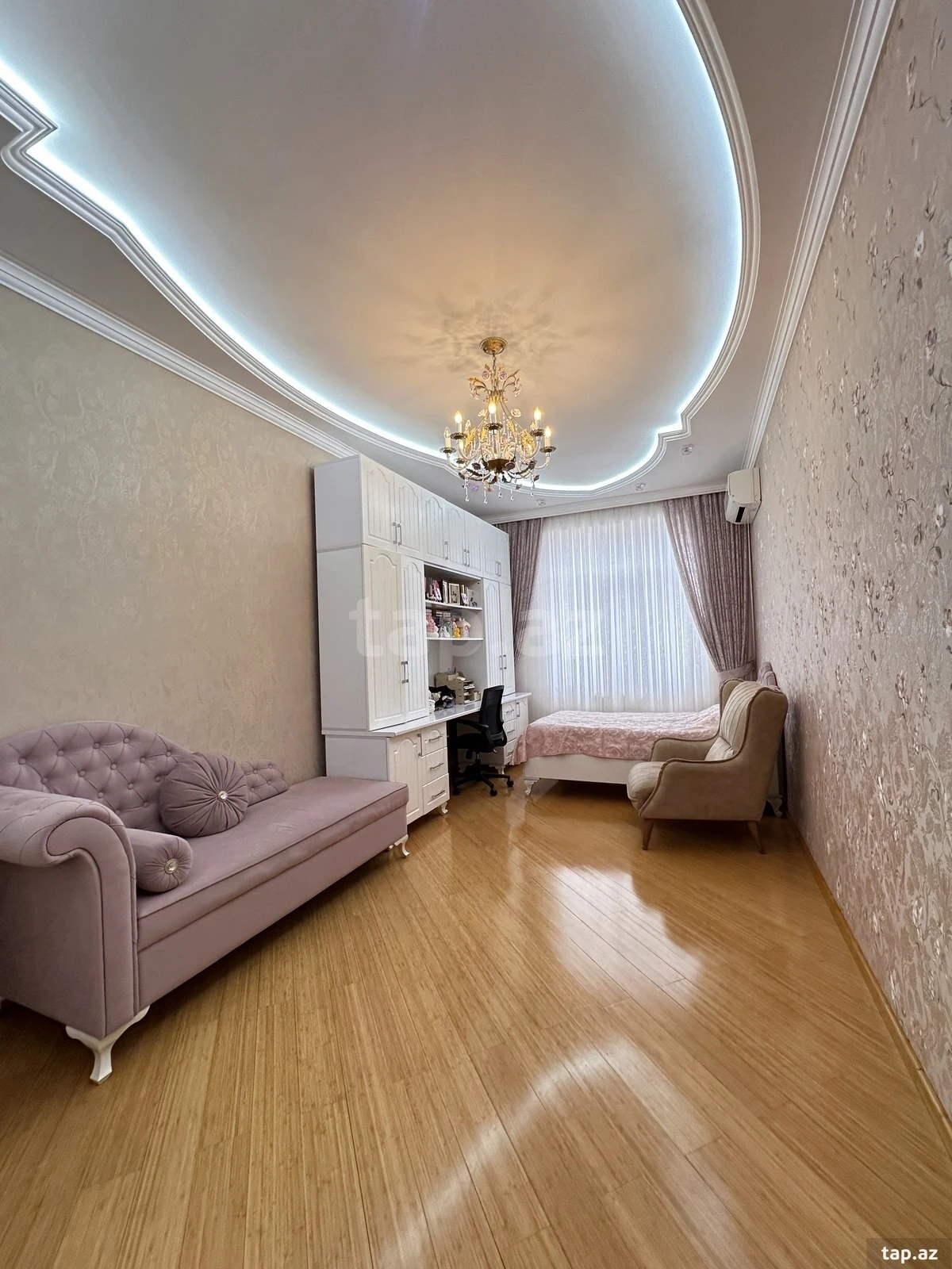 Satılır 4 otaqlı yeni tikili 183 m²