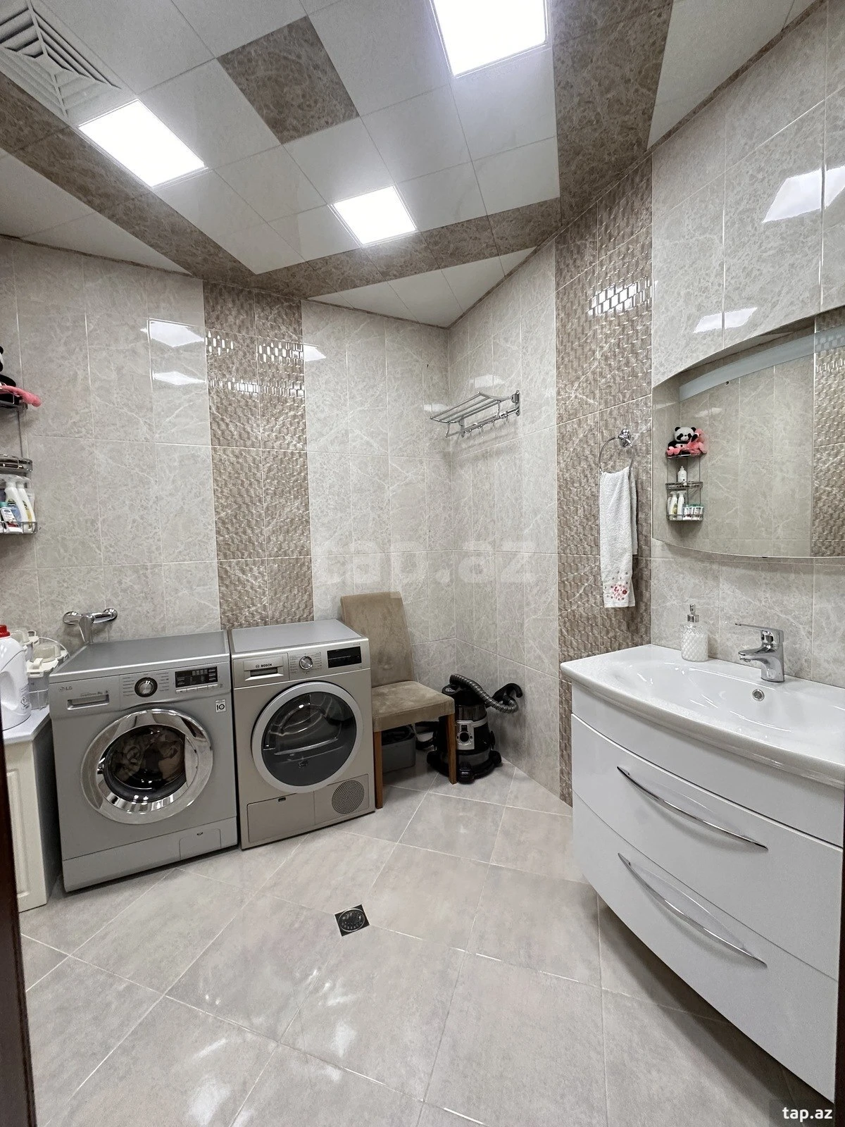 Satılır 4 otaqlı yeni tikili 183 m²